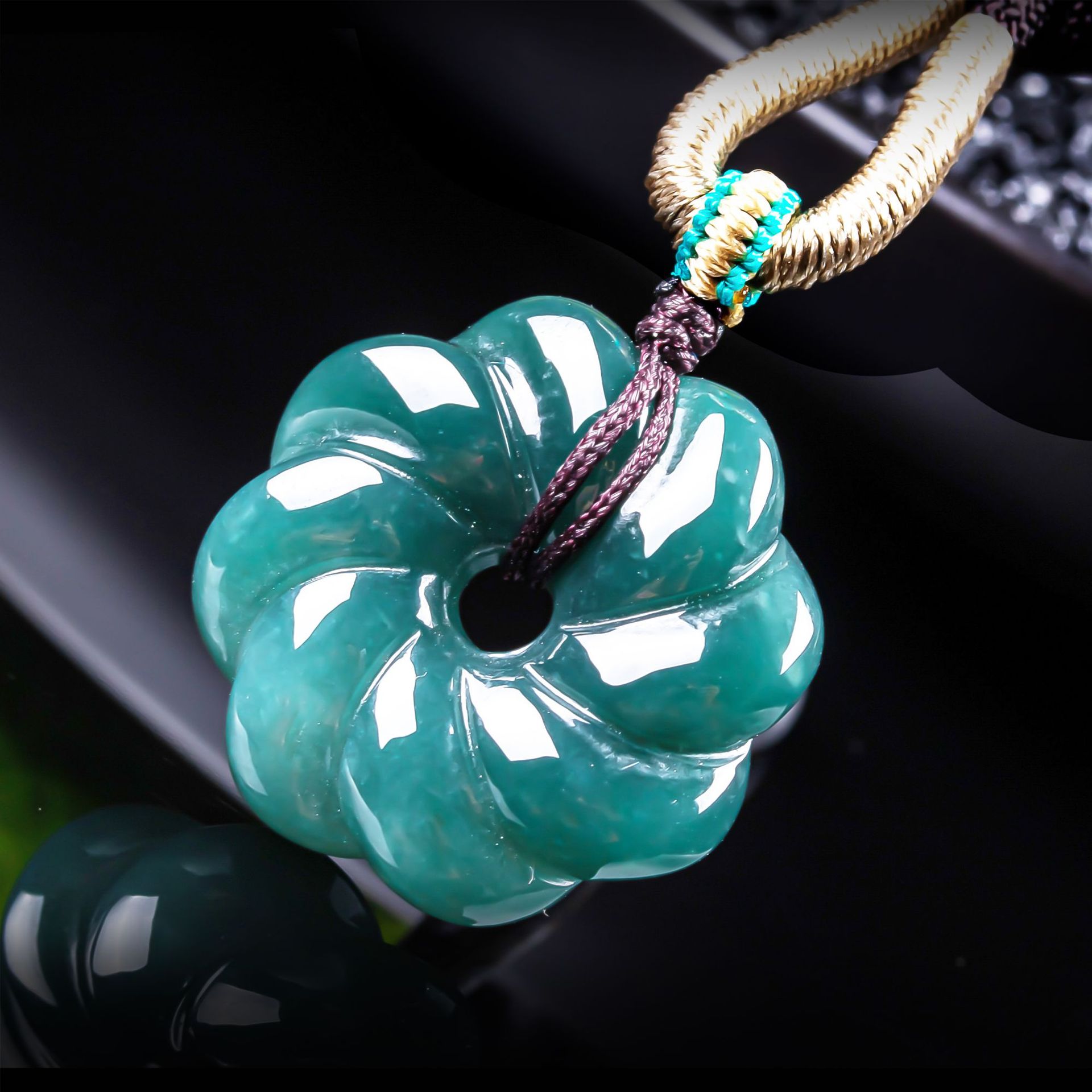 Women'S Fashion Gifts - قلادة زهرة من اليشم البورمي الطبيعي،