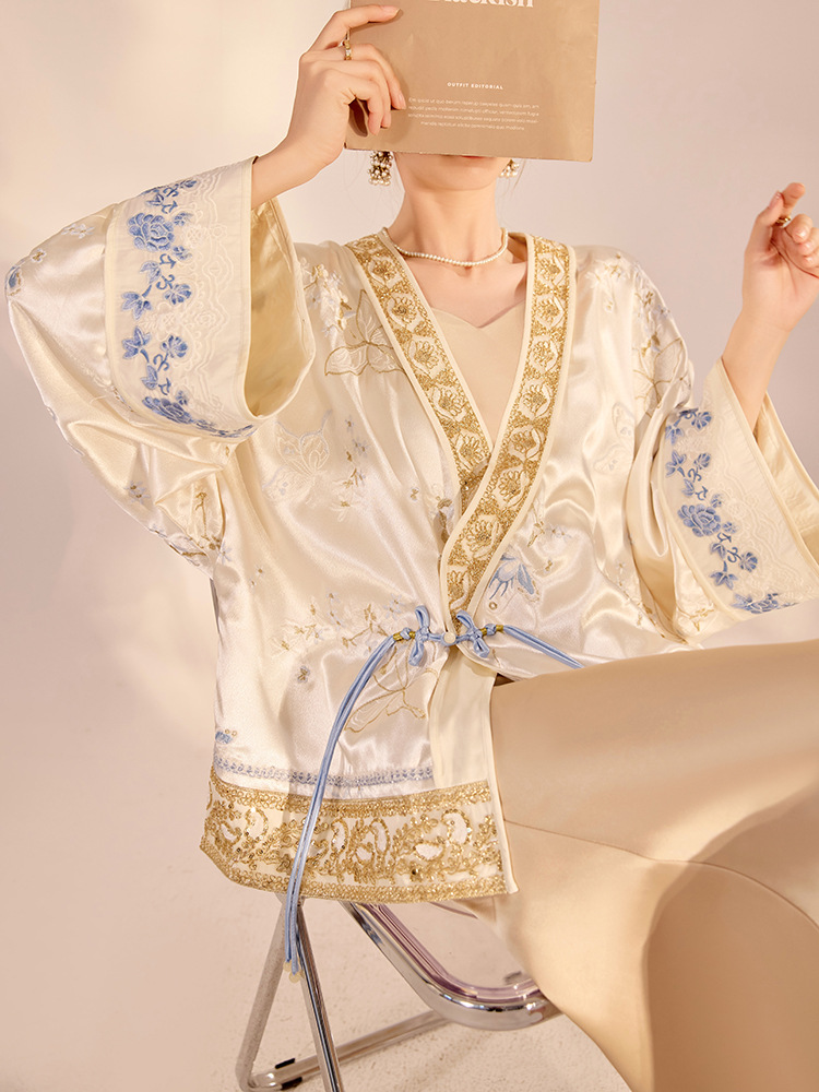 Women'S Fashion For 2026 - جاكيت نسائي فاخر جديد لربيع 2026