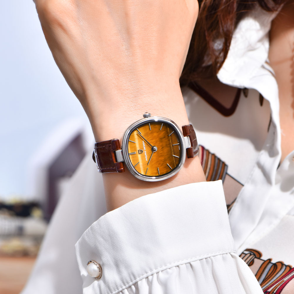 ساعة يد نسائية كوارتز جديدة من - مراجعة Women Fashion Brand وسعره