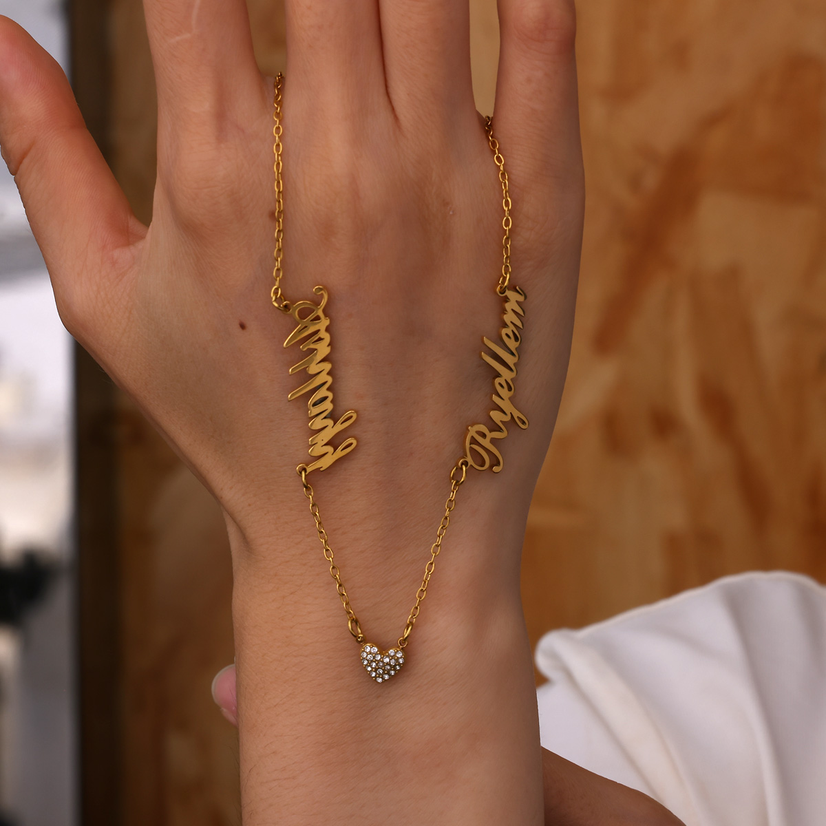 مخصص اثنين اسم قلادة للنساء عي - مراجعة Women Fashion Names وسعره