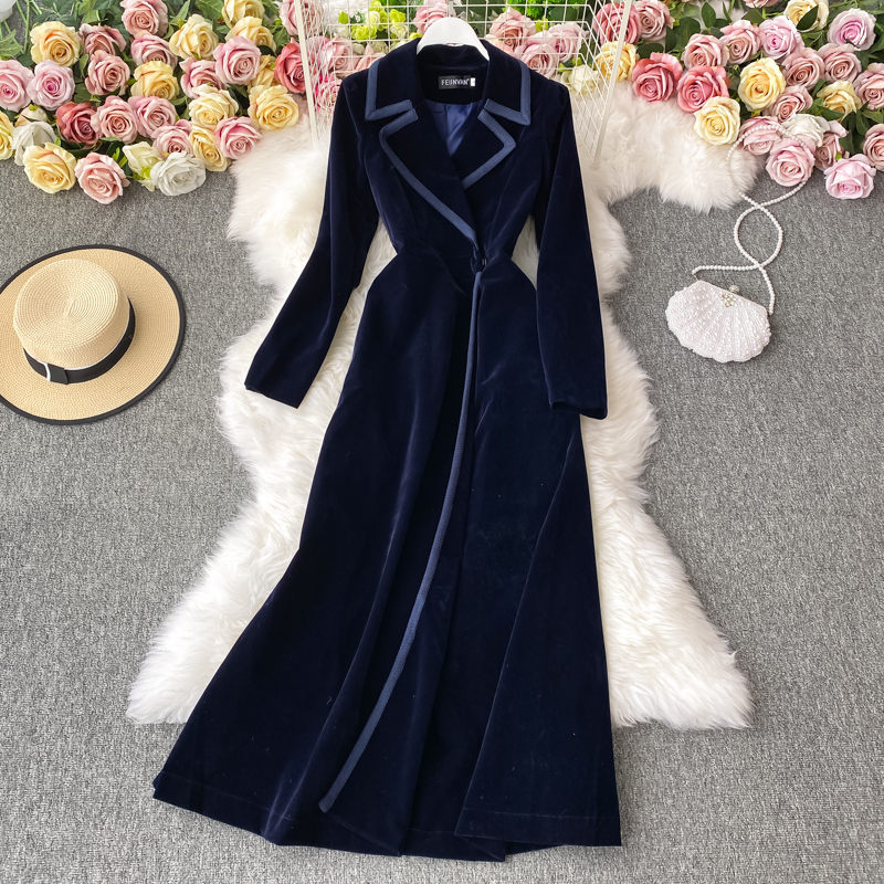 المرأة السوداء المخملية السترة - مراجعة Velvet Blazer Women وسعره