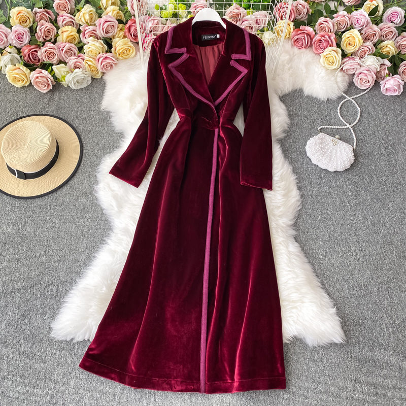 المرأة السوداء المخملية السترة - مراجعة Velvet Blazer Women وسعره