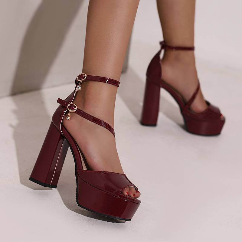 REAVE CAT ماركة أحذية النساء ا - مراجعة Women Fashion Brand وسعره