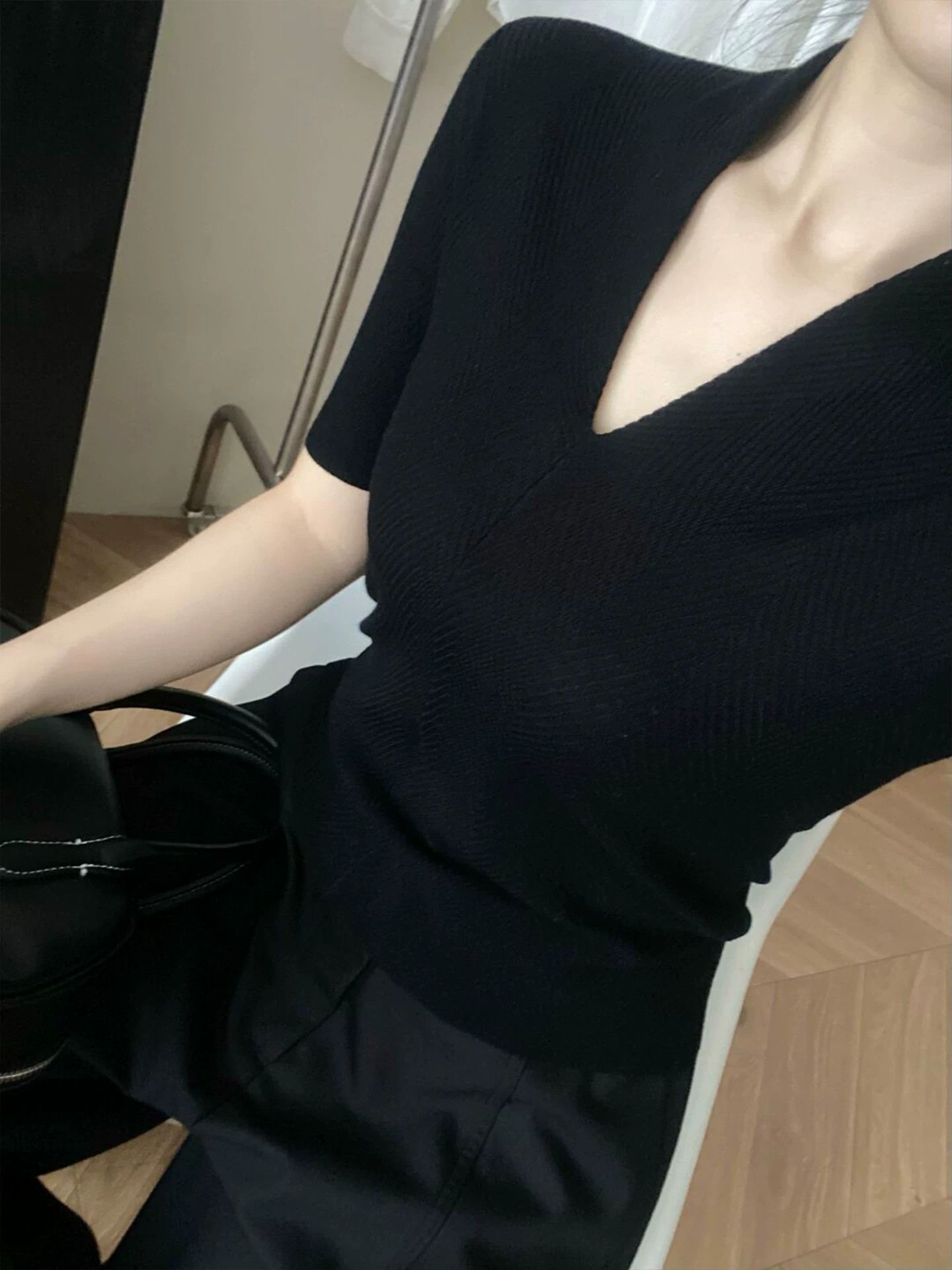 تي شيرت نسائي فاخر أبيض بياقة  - مراجعة Women'S Fashion For 2026 وسعره