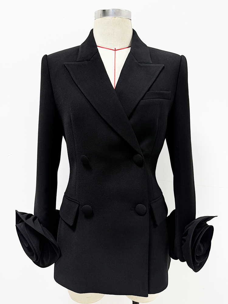 سترة مزدوجة الصدر مزينة بالزهو - مراجعة Velvet Blazer Women وسعره