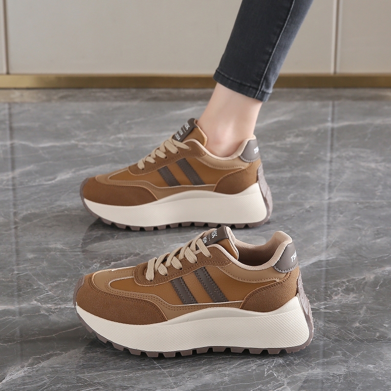 أحذية رياضية نسائية جديدة للرب - مراجعة New Balance Fashion Women وسعره