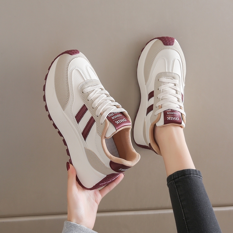 أحذية رياضية نسائية جديدة للرب - مراجعة New Balance Fashion Women وسعره